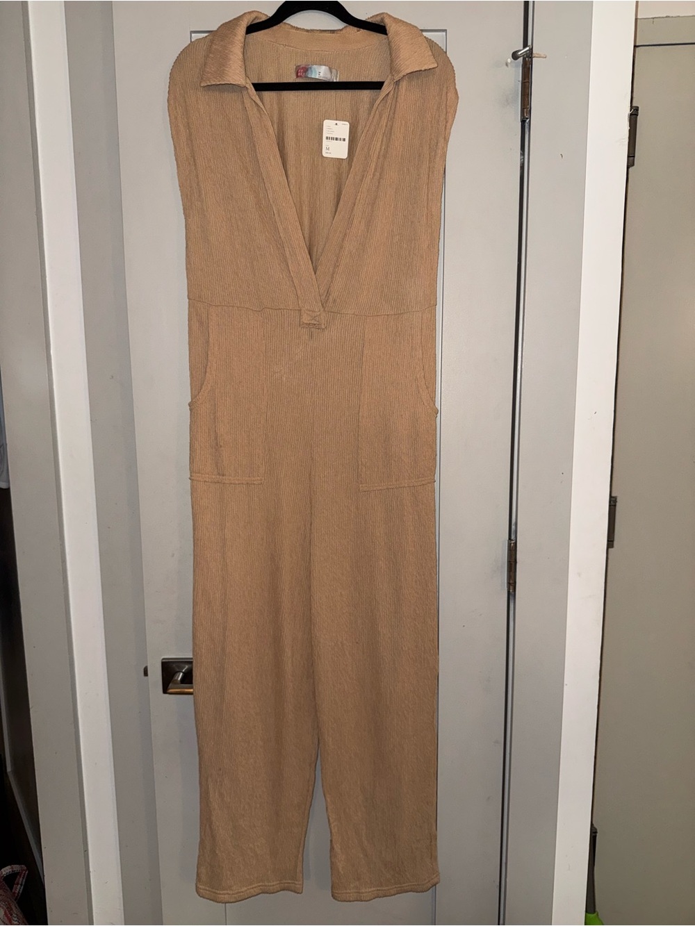 Sleeveless V-Neck Collared Jumpsuit in Tan